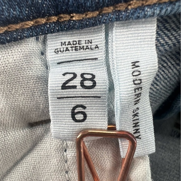 Ann Taylor Loft Distressed Modern Skinny Jeans Size 28 Women’s - Picture 4 of 6